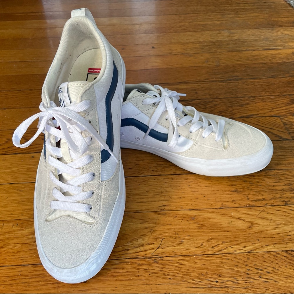 Vans Skate Lizzie Low White and Blue Sneakers